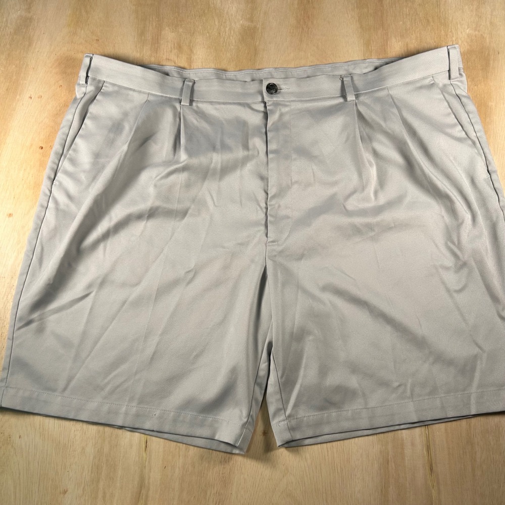 Roundtree & Yorke Mens Gray Pleated Golf Shorts Size 48 Stretch Casual Dress